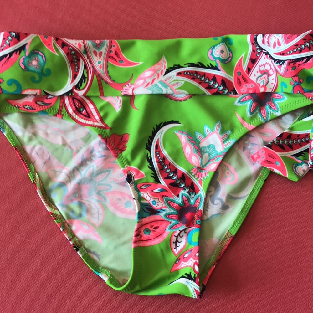 32 DD Bikini - BOTTOMS UK10 barely used - Picture 5 of 14